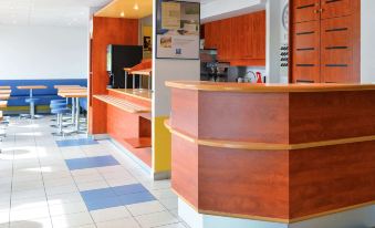 Ibis Budget Orleans Sud Co'Met