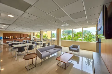 City Express by Marriott Tuxtla Gutierrez Отели в г. Тустла-Гутьеррес