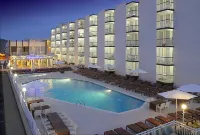 ICONA Diamond Beach - Pools