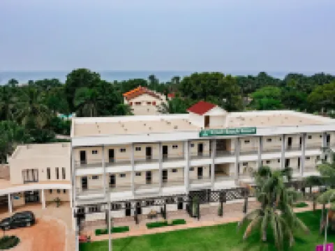 Kololi Beach Resort Hotels near The Senegambia Tourist Strip