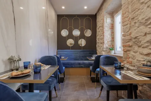 Heritage Rooms Split Olympic Dream - Bed and Breakfasts