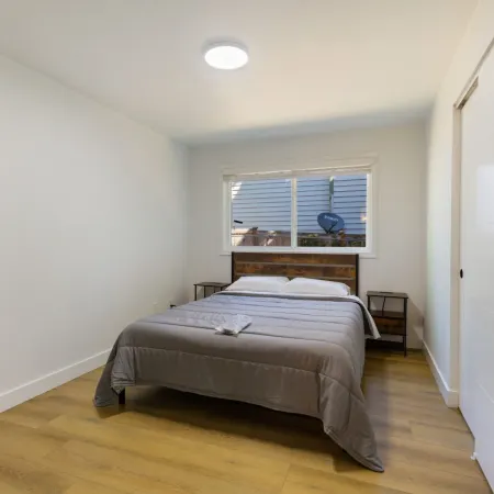 Comfy Stay in Bellevue Parking Included