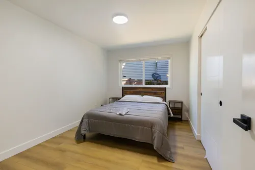 Comfy Stay in Bellevue Parking Included