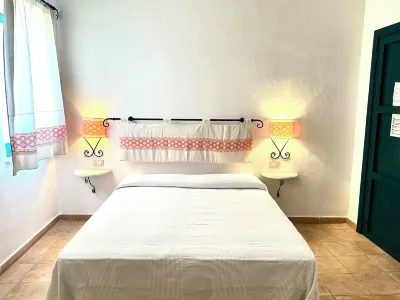LE RESIDENZE ACQUA DI MARE Отели в г. 