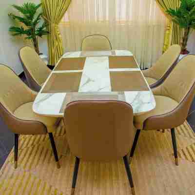 The Bond Apartment Dining/Meeting Rooms