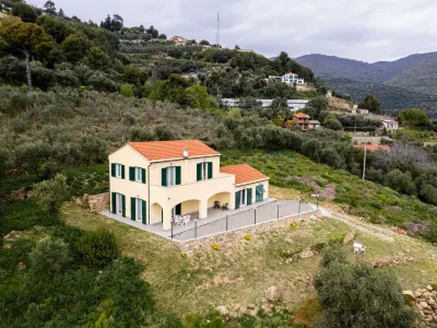 Villa tra Ulivi