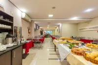 Tri Hotel Criciúma - Bữa sáng