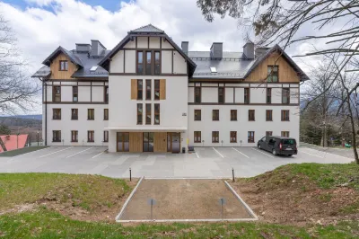 RentPlanet - Green Park Resort