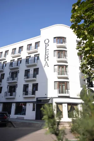 Opera Hotel