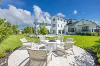 Brand New Catchlight House With Private Pool - 2-Star
