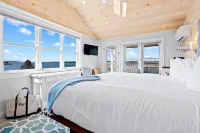 Topside Inn Hotels in Boothbay