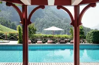 โรงแรม Relais & Chateaux Hotel Castel Fragsburg - ที่มีสระว่ายน้ำ