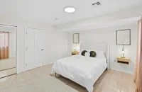 1-Bdr apartment 3 min walk from train to NYC -warm interior design - 2 stjerner