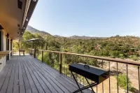 Private Getaway w/ River & Mountain Views