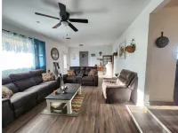Rustic retreat-near the Canyon