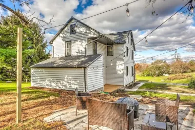 Beautiful Farmhouse close to Lanc, Hershey, Etown!
