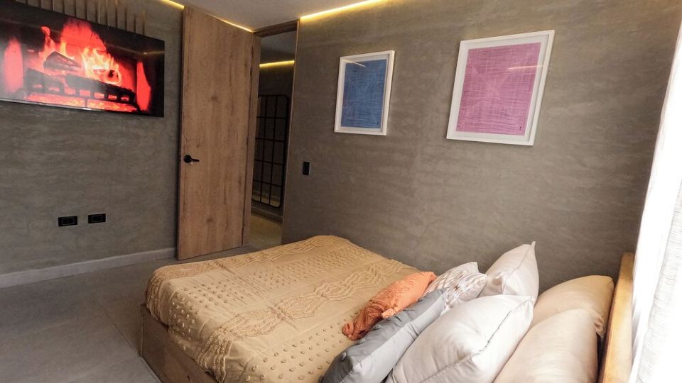 Grey Stone Suite