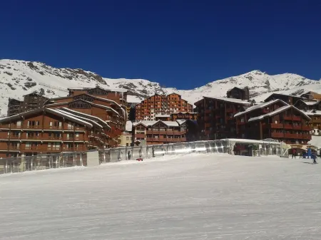 Renovated apartment for 4/5 people south in Val Thorens