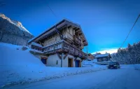 Magnifique Chalet Avec Jaccuzi et Sauna 12 Personnes