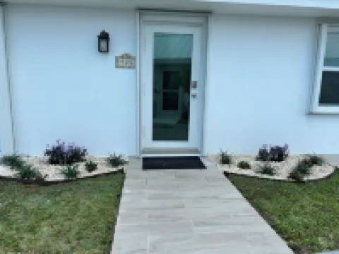 Ocean View!  Sports Fans Don’t Miss Any Games Pro or Ncaa with Our Superbox!