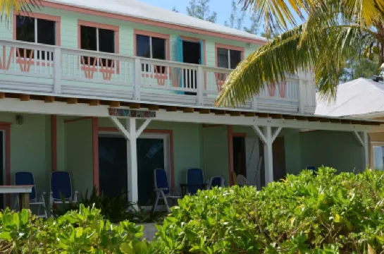 Beachfront large one bedroom studio, adjoining studio can be added to make 2/2. Hotels in 