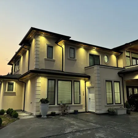 Two spacious bedrooms with dining and washroom in a new home. Independent space.