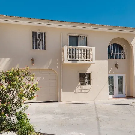 GREAT FISHING RIGHT OFF THE DOCK! KEY COLONY BEACH