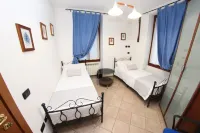 Town Centre Villa with Lake View