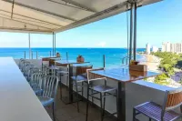 Spectacular Oceanfront PH-Coral Beach