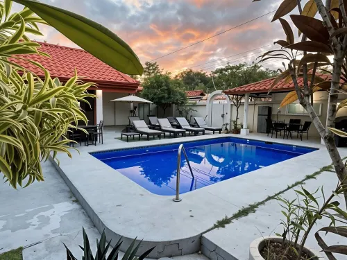 Mason Party Villa Near Night Life Jaco