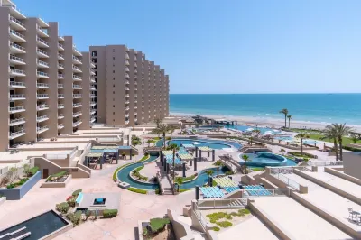 Newly Remodeled -- Flawless King Bed Suite with Luxurious Patio - Outdoor TV! Hotels in 