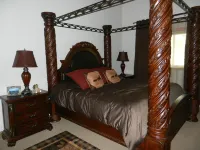 Beautiful private Telluride retreat with amazing views, new hot tub, free WIFI.