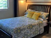 LenDeens an Affordable Hillside1BD/1BTH Apartment w/ AC and Gorgeous Oceanviews Hotels in Old Road