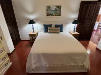 Spacious one bedroom oceanfront apartment