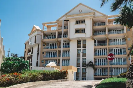 Costa del Mar 2 Bedr/2 Bath, Condo with Breathtaking Ocean View, WiFi, Sleeps 6 Отели в г. Бокерон