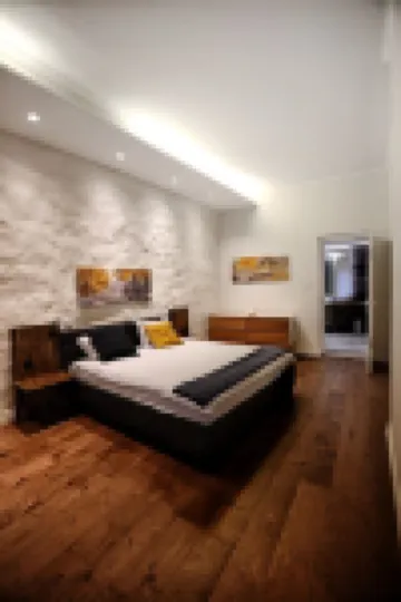 Town Hall Square Apartment. Best Location in Town! Hotels in 