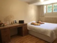 Grande Maison Traditionnelle Proche de la Forêt