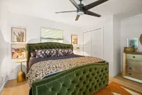 The Comanche- LakeFront "bring your tribe"