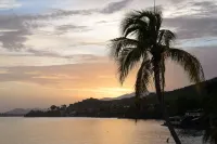 BAJOS MARINA BEACH HOUSE; Enjoy Sunsets on the Coast of the Caribbean Sea