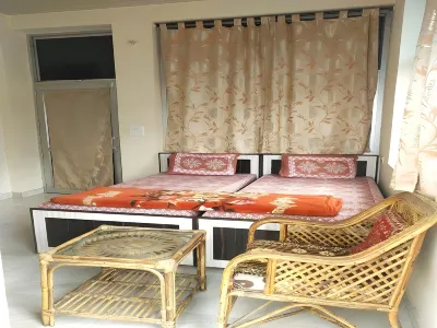 The Lodge Gayatri Kunj Hotel in zona Swarg Ashram