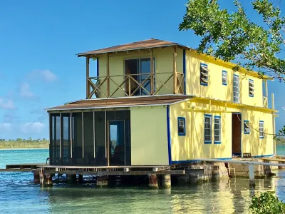Sunset Point Houseboat, a gem of a place