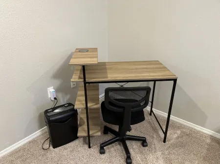 Lovely 2 bedroom w/ 2 bathroom cozy & clean rental