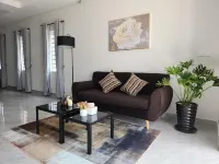 4 Bedroom Private Villa & Swimming Pool with Fitness Hotels in Phum Kbal Khmaoch