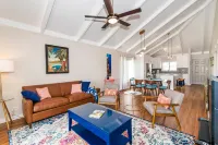 Seven Mile Beach - New Remodelled BeachView Condo at Sunset Cove