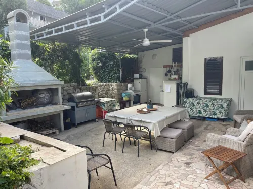Cozy House: First-Row Beach, Accessibility, Hottub, AC, Gasgrill, W/D Prkng