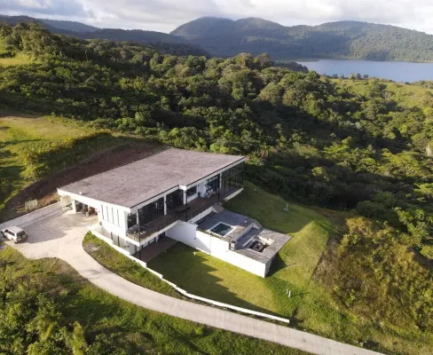 Casa Tres Vistas: Arenal Volcano & Lake Views, Hot Tub, Pool Table, Sleeps 8 Hotels in Guatuso