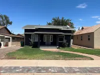 Nice Cozy 2 Bedroom 1bath house Close to DT Winslow