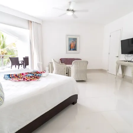 Seawinds Cabarete Beachfront Penthouse, Stunning Balcony Views, Sleeps 6