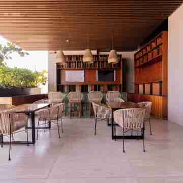 Beachfront Condo With Pool Brand New Others