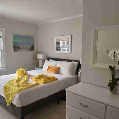 Newly renovated apartment in the heard of Provincetown Rooms